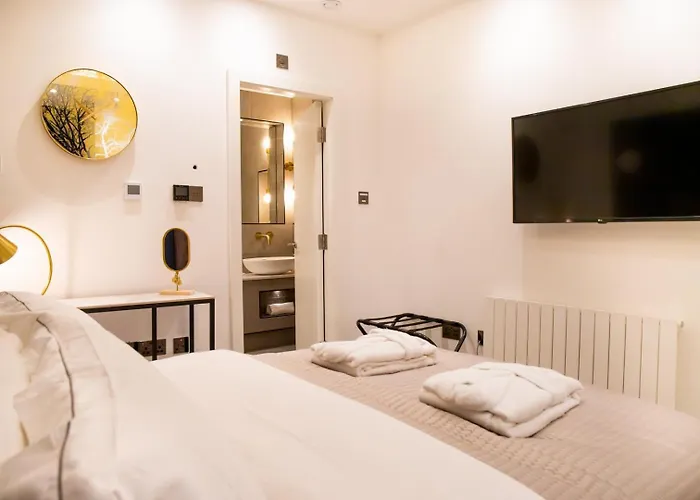 Kirkgate Suites - Luxurious City Centre Apartment